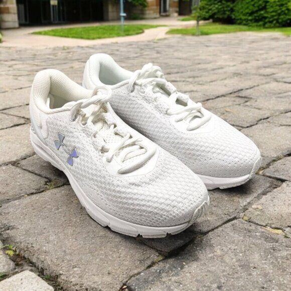 Under Armour Women's White Hovr Intake 6 Lace Up Running Shoes Size 6 NWD - Picture 1 of 11